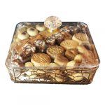 Golden Square <br> مربع بغطاء ذهبي